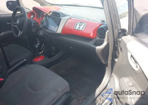 2013 Honda Fit z USA, uszkodzony, nr VIN JHMGE8H37DC037224